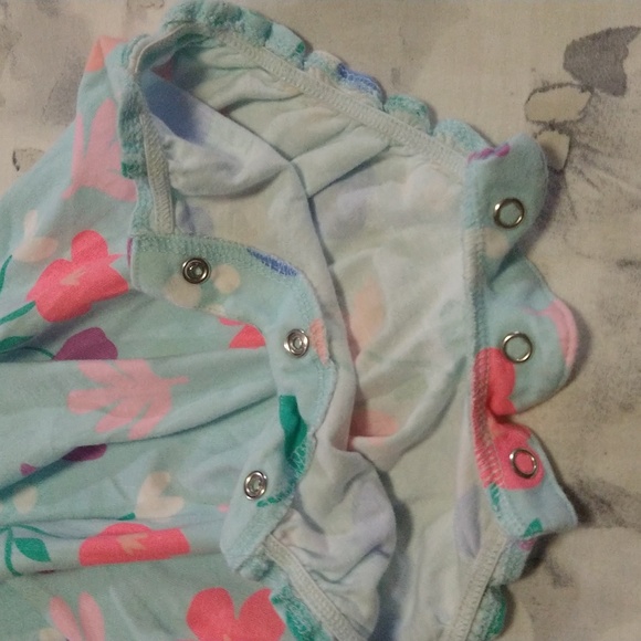 size 12 months baby girls Carter's Floral onesie - Picture 12 of 17